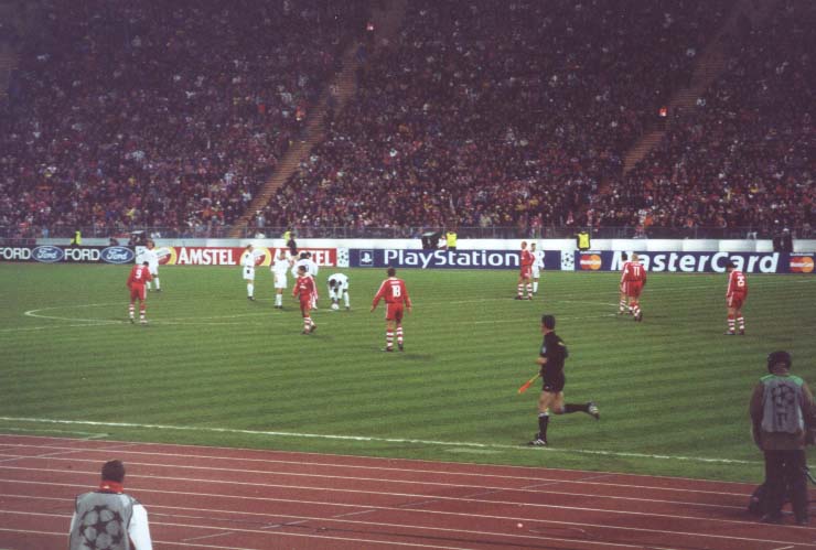 Anstoss zur zweiten Halbzeit