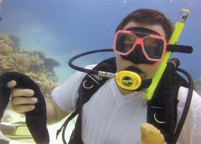 Bild078: Denkmal mit Seegurke