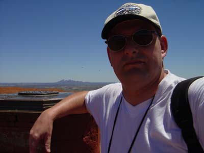 Bild112: M. Bittner am Gipel des Ayers Rock 