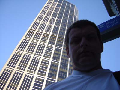 Bild158: Wieder von Kolossen umgeben