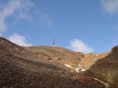 Bild199: Blick hinauf zum Kraterrand