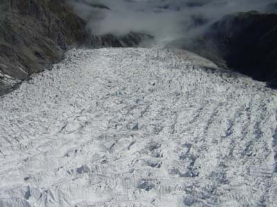 Bild233: Abwrts ber den Fox Glacier