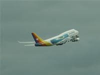 Boeing 747-412 / DQ-FJL / Take off at Auckland