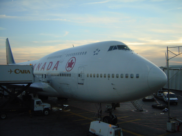 Boeing 747-433 M / C-GAGN