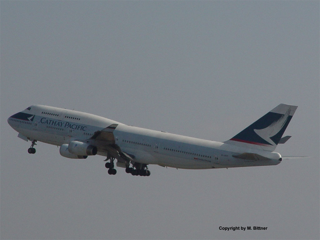 Boeing 747-467 / B-HOT