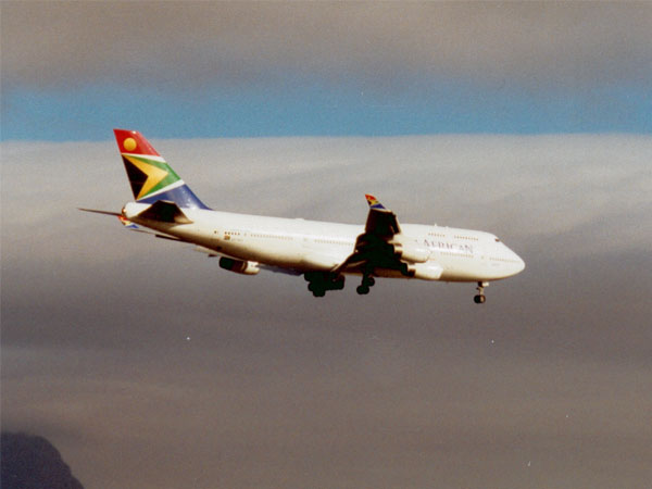 Boeing 747-444 / ZS-SAZ / iMonti